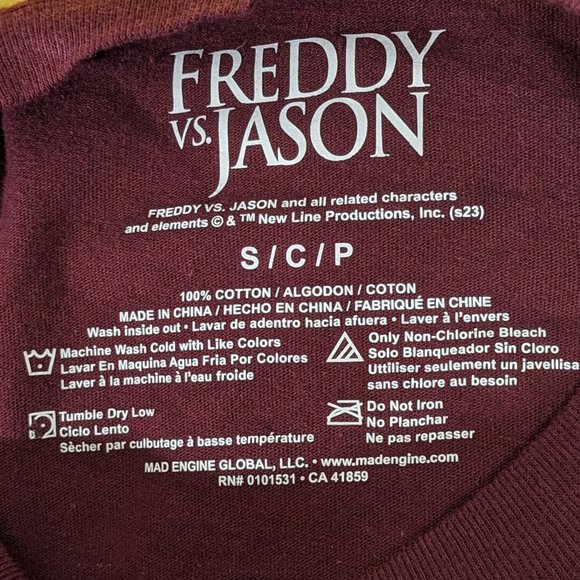 FREDDY v Sizes JASON Men's T-Shirt Short Sleeve Size Small Burgundy - Picture 5 of 5